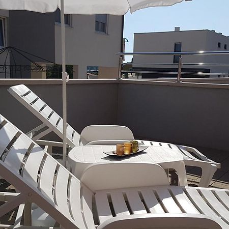 Apartment Orange Brist Pula Luaran gambar