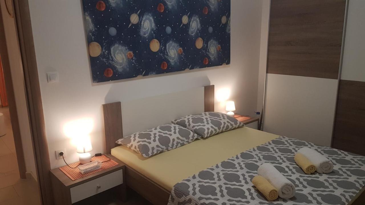 Apartment Orange Brist Pula Luaran gambar