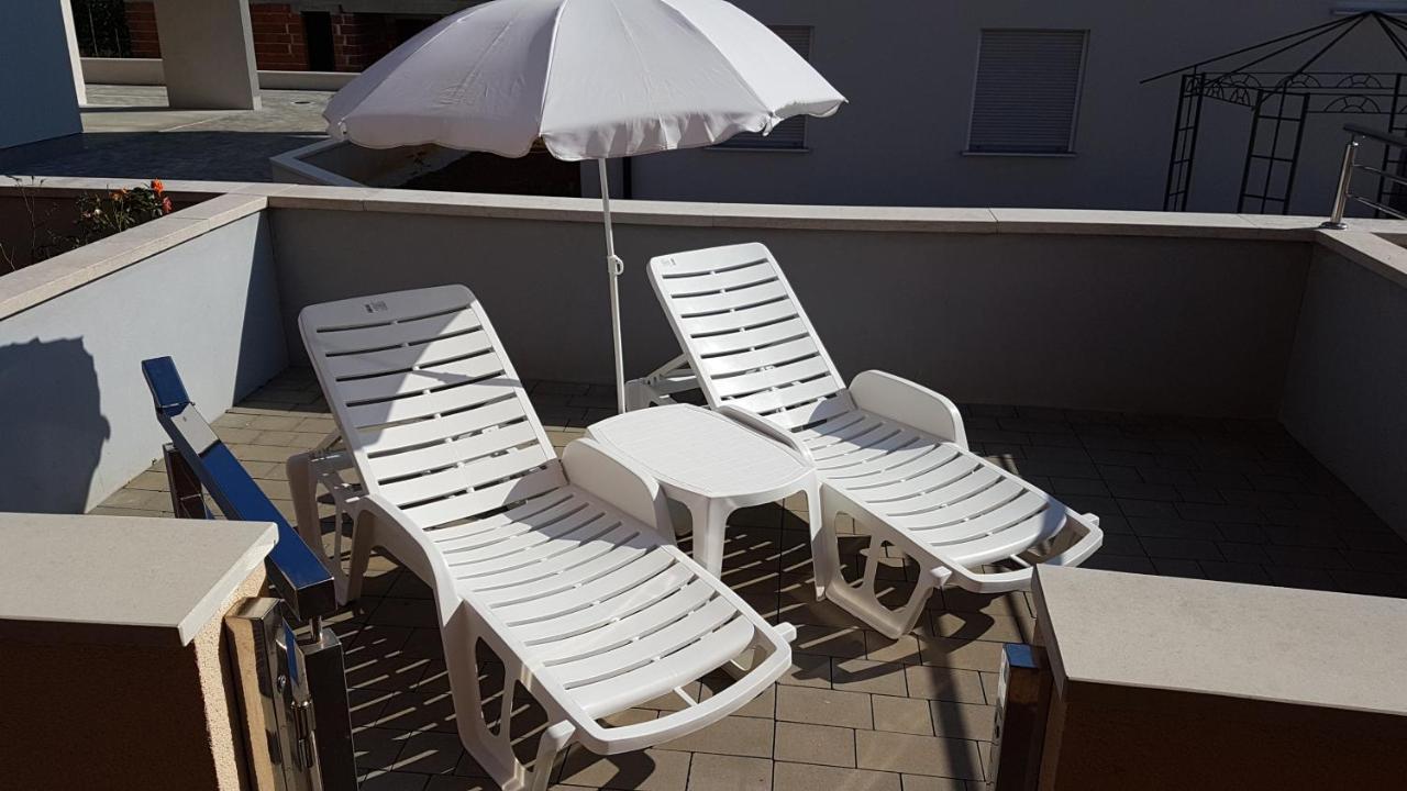 Apartment Orange Brist Pula Luaran gambar