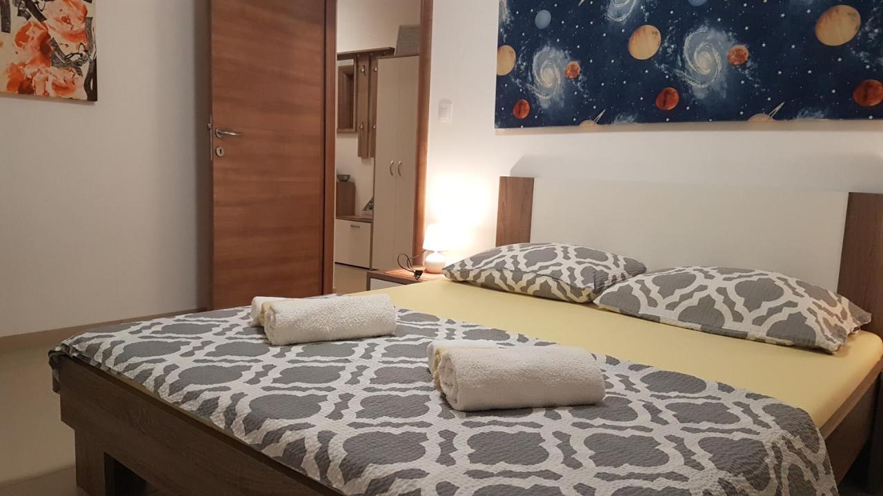 Apartment Orange Brist Pula Luaran gambar